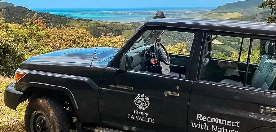 4x4 safari tour at la vallee de ferney mauritius